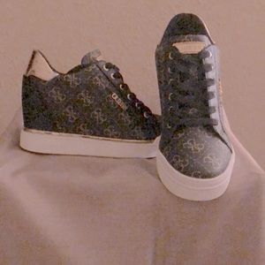 Brown w/gold accent Guess wedge sneaker
